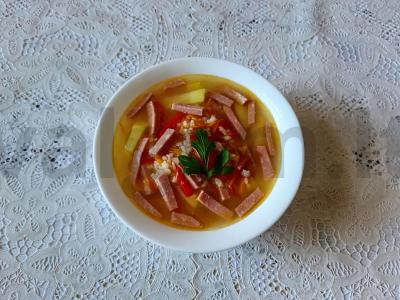 Ryžių sriuba su virtomis-rūkyta dešra pagrindine nuotrauka