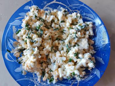 Kiaušinių ir žaliojo svogūno pyragas su grietine Žingsnis 5