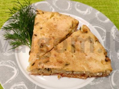 Kiaušinių ir žaliojo svogūno pyragas su grietine pagrindine nuotrauka