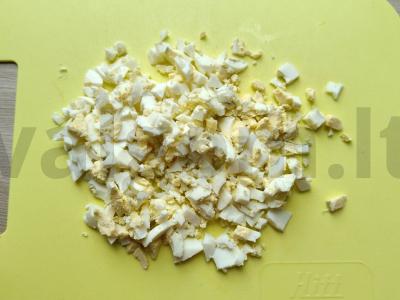 Šoninės salotos su alyvuogėmis ir kukurūzais Žingsnis 1