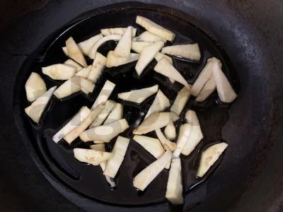 Kiaušinienė su baklažanais ir pomidorais Žingsnis 5