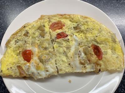 Kiaušinienė su baklažanais ir pomidorais pagrindine nuotrauka