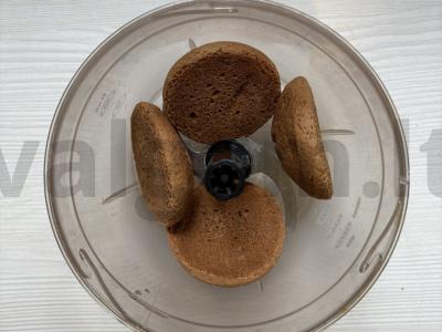 Sluoksniuotas desertas iš avižinių sausainių, džemo ir kremo Žingsnis 3