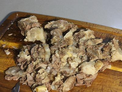 Mėsos sriuba su grybais ir bulvėmis Žingsnis 2