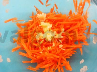 Salotos su burokėliais ir morkomis korėjietiškai Žingsnis 2