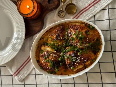 Vištienos šlaunelės Tom Yum padaže pagrindine nuotrauka