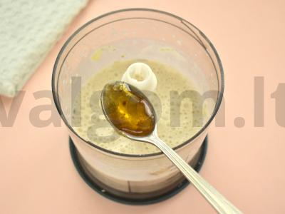 Banano ir avižų dribsnių smoothie Žingsnis 5