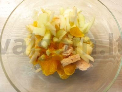 Vaisių salotos su obuoliu, mandarinų ir zefyru Žingsnis 4