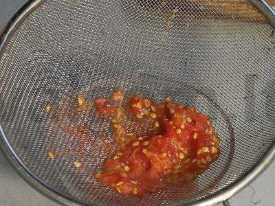 Omletas su pomidorais, įdarytais varške Žingsnis 2