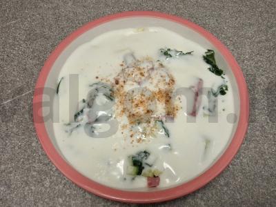 Okroška su kefyru ir rūkytomis dešromis Žingsnis 6