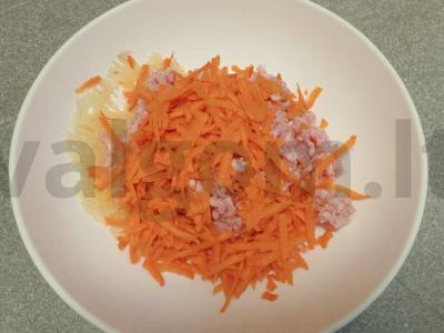 Kiaulienos faršo ežiukai su troškintų daržovių garnyru Žingsnis 2