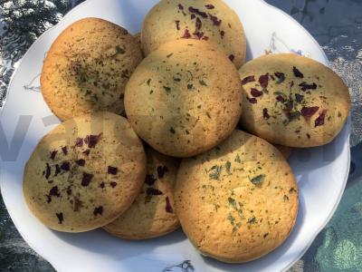 Sausainiai su kvapniaisiais žolelėmis pagrindine nuotrauka