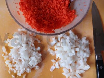 Patingėjęs maltinukas su daržovėmis iš kalakutienos Žingsnis 1