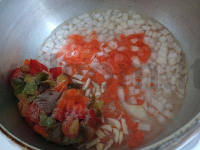 Patingėjęs maltinukas su daržovėmis iš kalakutienos Žingsnis 2