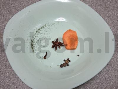 Kvapnūs karališki krevetės per 15 minučių Žingsnis 1