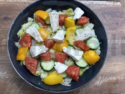 Lengvas daržovių salotas su brie sūriu Žingsnis 7