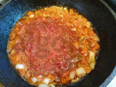 Lobio su vištiena, prieskoniais ir žolelėmis Žingsnis 9