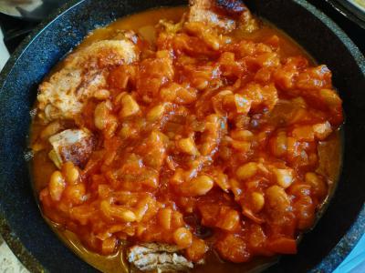 Lobio su vištiena, prieskoniais ir žolelėmis Žingsnis 12