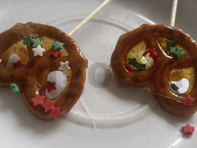 Desertas „Saldainiai-pretzeliai“ pagrindine nuotrauka