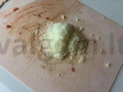 Skani pica ant mielinės tešlos Žingsnis 9