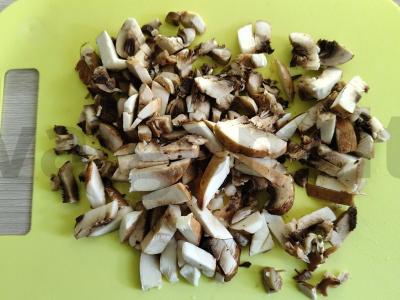 Lazanija su pievagrybiais ir sūriu Žingsnis 2