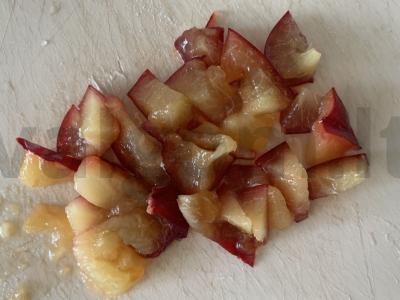 Avižinių sausainių ir slyvų kramblis Žingsnis 3