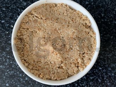 Avižinių sausainių ir slyvų kramblis Žingsnis 6