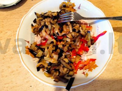 Gruziniškas salotas su baklažanais ir vištiena Žingsnis 6