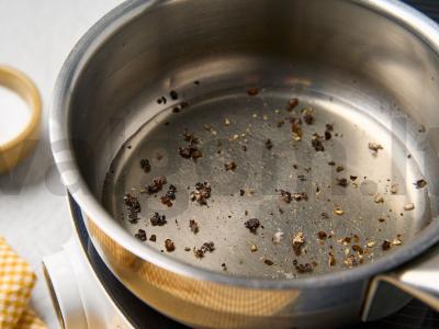 Hollandiškas padažas iš kiaušinių Žingsnis 1