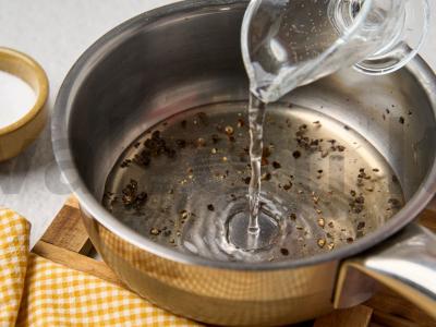 Hollandiškas padažas iš kiaušinių Žingsnis 2