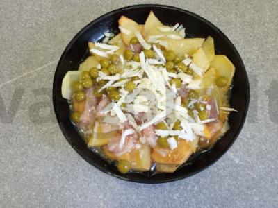 Ispaniška tortilija su bulvėmis, bekonu ir žirneliais Žingsnis 5