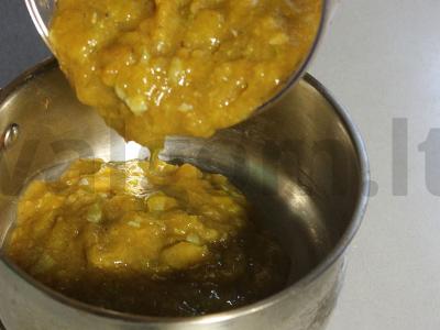 Slyvų sūrio pyragas Žingsnis 9