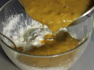 Slyvų sūrio pyragas Žingsnis 18