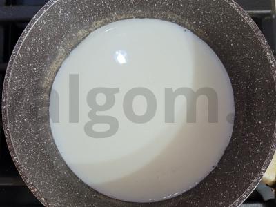 Švelni kukurūzų košė su sūriu ir krapais Žingsnis 1