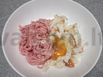 Kiaulienos faršo zrazai su putpelių kiaušiniais Žingsnis 4