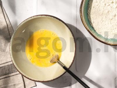 Vištienos atpjovos su žemės riešutų paniruote Žingsnis 3