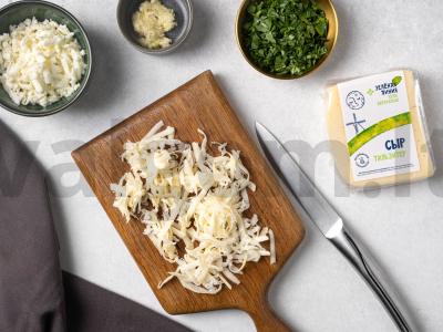 Sūrio apkepas su pupelėmis ir pomidorais Žingsnis 1