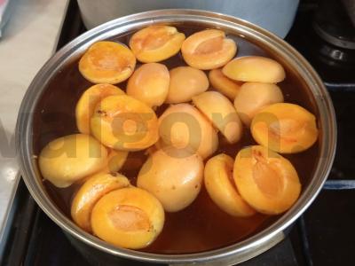 Abrikosai sirupe Žingsnis 7