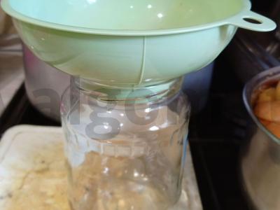 Abrikosai sirupe Žingsnis 8