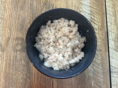 Žuvies kotletai su sviestu vaikams Žingsnis 1