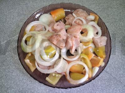 Vištienos šašlykai aštriame marinate su garnyru Žingsnis 5