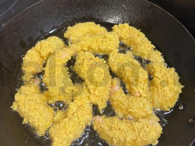 Sushi tortas su krabų lazdelėmis ir krevetėmis Žingsnis 10