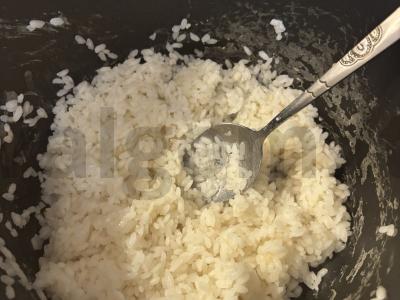 Sushi tortas su krabų lazdelėmis ir krevetėmis Žingsnis 13