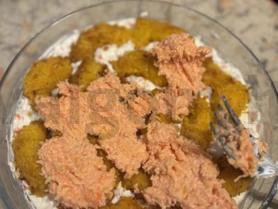 Sushi tortas su krabų lazdelėmis ir krevetėmis Žingsnis 14