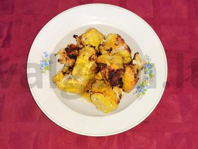 Šašlykas iš kiaulienos su prieskoniais ir kalendra pagrindine nuotrauka