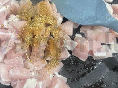 Makaronai su vištiena keptuvėje Žingsnis 4