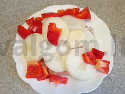 Vištienos krūtinėlės šašlykai su kvietinių kruopų garnyru Žingsnis 4