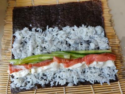 Namų ritinėliai su silpna sūdyta lašiša Žingsnis 6