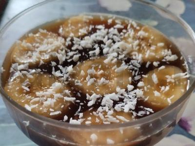 Želėdesertas su kolos, banano ir kokoso skoniu pagrindine nuotrauka