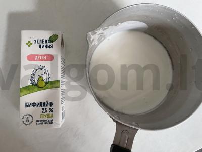 Vieniški vafliai su kriaušių skoniu Žingsnis 1